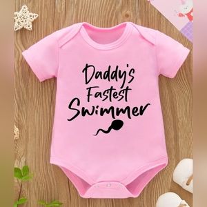 DADDYS FASTEST SWIMMER WHITE 9-12M BABY ONSIE